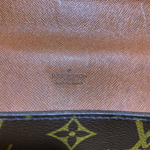 Authentic Louis Vuitton Porte Documents Bandouliere - Picture 11 of 15